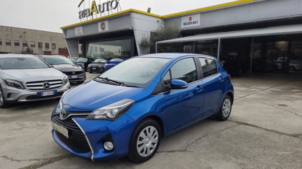 TOYOTA YARIS 1.0 5 porte Lounge OK NEOPATENTATO 